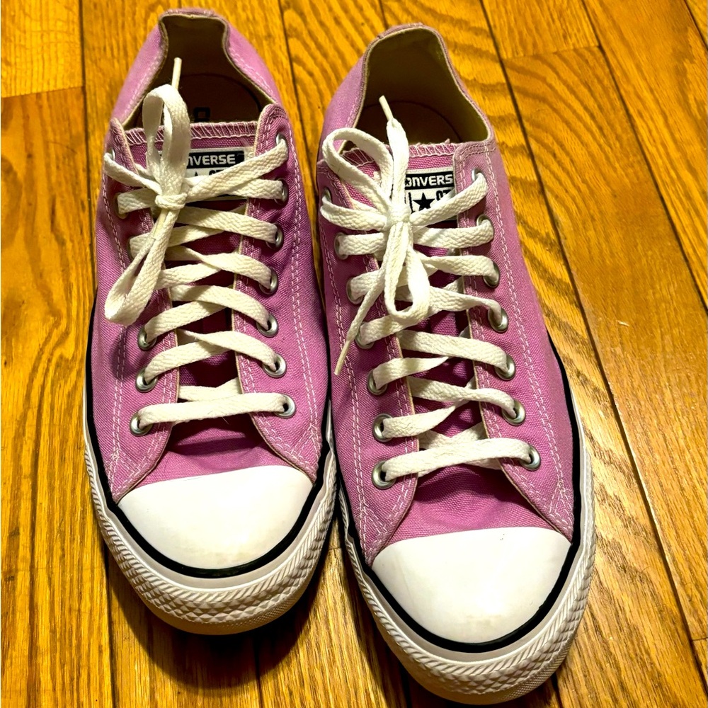 Low Top Purple Converse